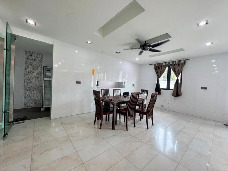 Terraced House for Rent in Bandar Botanic (Klang) - Penny Chia - Dining Room - PropertyGuru.com.my