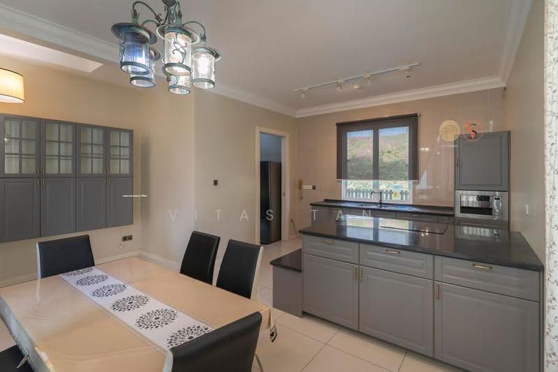 Semi-Detached House for Sale in Setia Eco Park (Setia Alam) - Vitas Tan - Kitchen - PropertyGuru.com.my