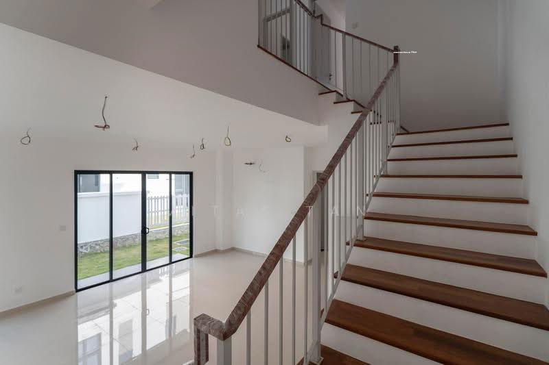 Semi-Detached House for Sale in Setia Eco Park (Setia Alam) - Vitas Tan - Living Room - PropertyGuru.com.my
