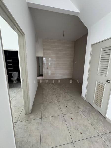 Rumah Kluster untuk Dijual di Taman Kempas Utama (Tebrau) - Valerie Saw - Bathroom - PropertyGuru.com.my