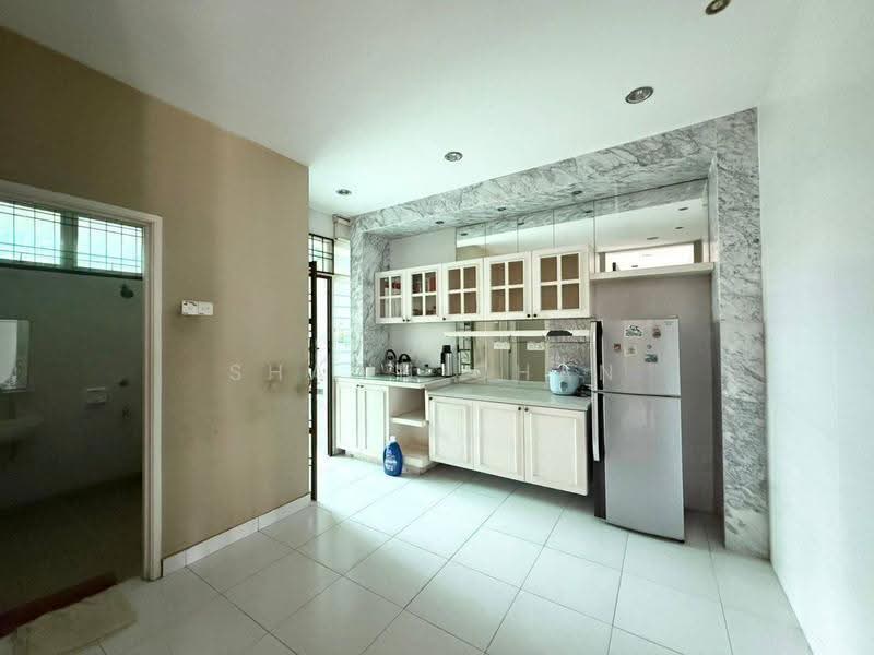 2.5-storey Terraced House for Sale in Johor Bahru (Johor) - Shawn Chan - Kitchen - PropertyGuru.com.my