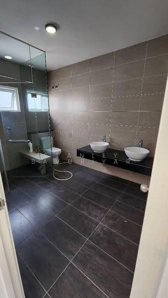 Rumah Teres 3-Tingkat untuk Dijual di Taman Putra Prima (Puchong) - Stanley Savuriyar - Bathroom - PropertyGuru.com.my