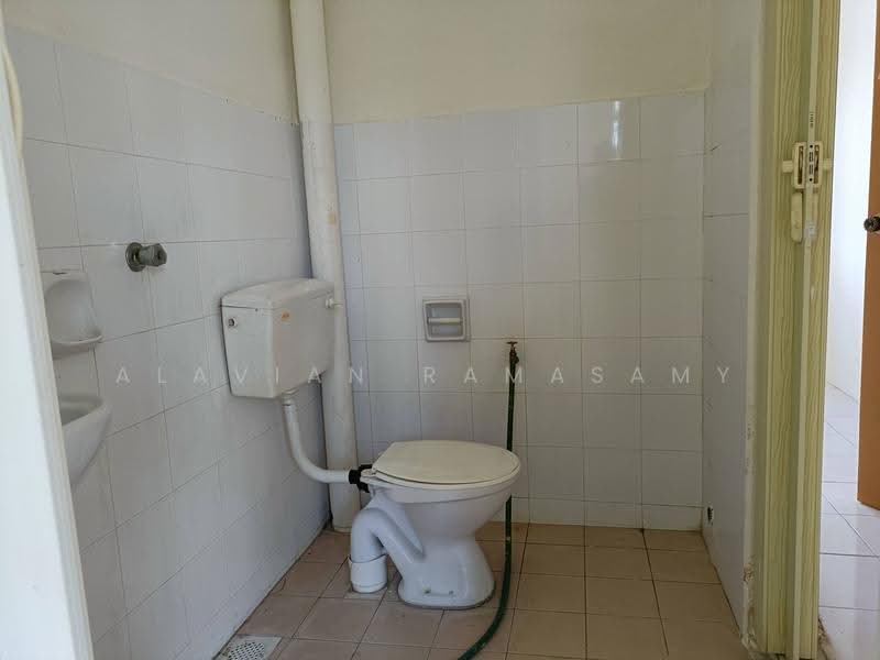 2-storey Terraced House for Rent in Taman Putra Perdana (Puchong) - Alavian Ramasamy - Bathroom - PropertyGuru.com.my