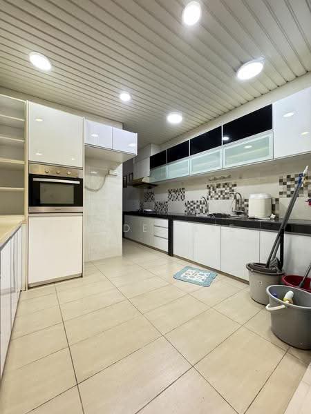 Rumah Teres 2-Tingkat untuk Dijual di Taman Wawasan (Puchong) - Jayden Lee - Kitchen - PropertyGuru.com.my