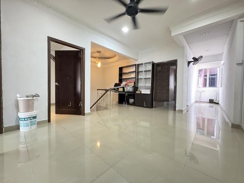 Rumah Teres 2-Tingkat untuk Dijual di Taman Wawasan (Puchong) - Jayden Lee - Interior - PropertyGuru.com.my