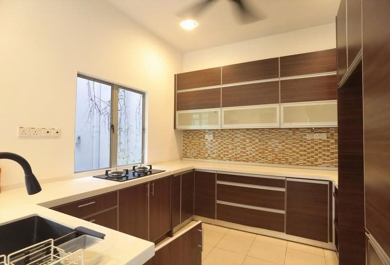 Semi-Detached House for Sale in Setia Eco Park (Setia Alam) - Eve Wong - Kitchen - PropertyGuru.com.my