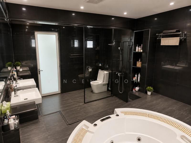 3-storey Terraced House for Sale in Ambang Botanic (Klang) - Vincent Goh - Bathroom - PropertyGuru.com.my