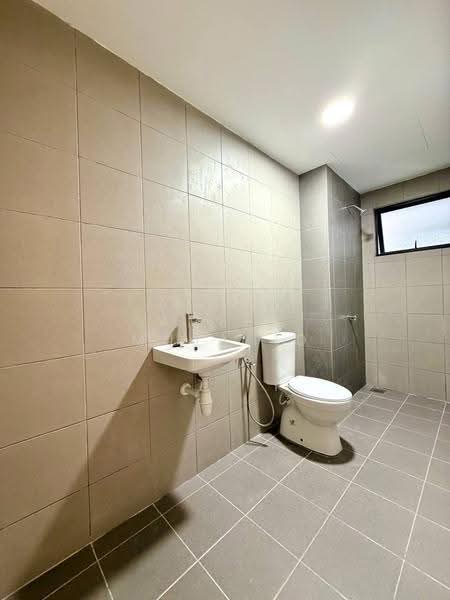 Service Residence for Rent at Residensi Bukit Tiara - Ameer Mujahid - Bathroom - PropertyGuru.com.my