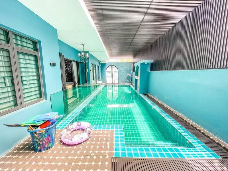 Bungalow House untuk Dijual di Kajang (Selangor) - Nurul Naemah - Pool - PropertyGuru.com.my