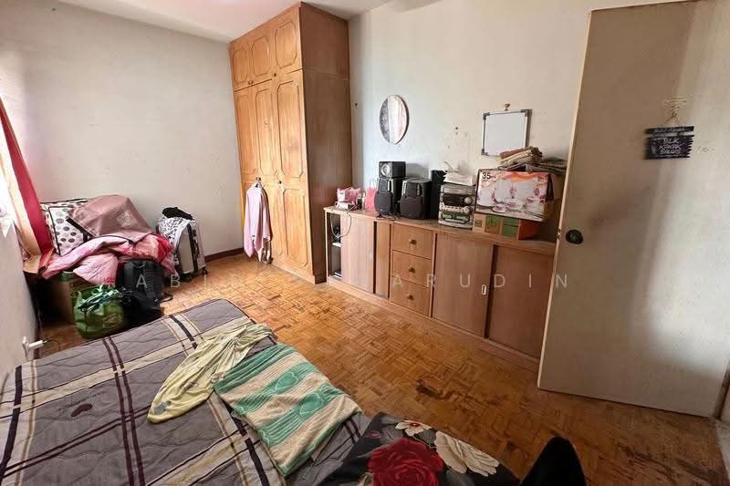 Pangsapuri untuk Dijual di Desa View Towers - Abid Sabarudin - Bedroom - PropertyGuru.com.my