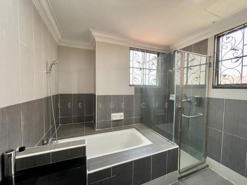 Bungalow House for Rent in Bayan Lepas (Penang) - Lee Xue Chen - Bathroom - PropertyGuru.com.my