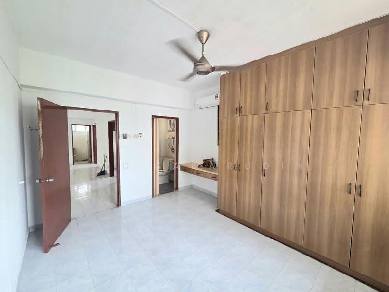 Apartment for Sale at Ixora Apartments - Abid Sabarudin - Bedroom - PropertyGuru.com.my