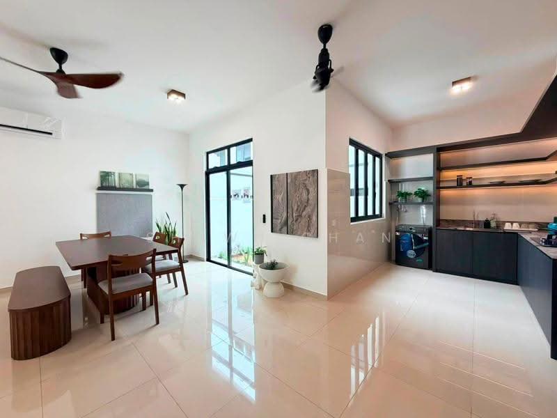 Cluster House for Sale in Johor Bahru (Johor) - Shawn Chan - Dining Room - PropertyGuru.com.my