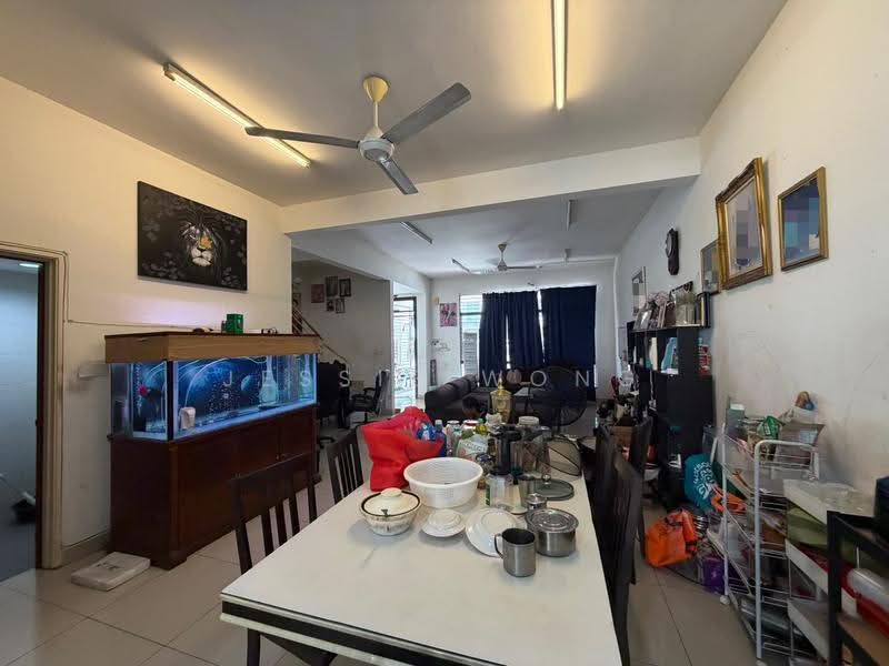 2-storey Terraced House for Sale in Rawang (Selangor) - Jessie Wong - Living Room - PropertyGuru.com.my