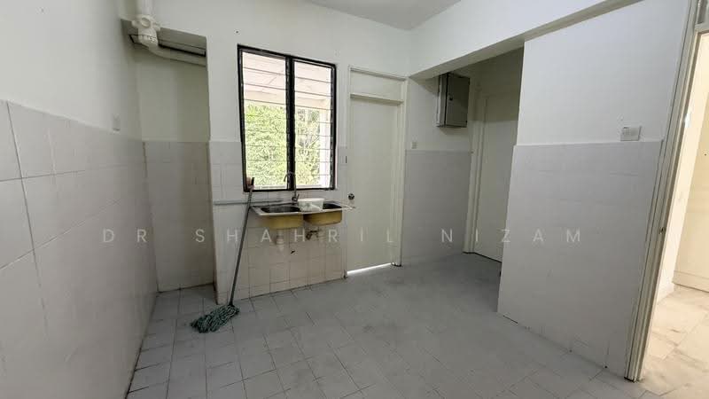Condominium for Rent at Templer Impian - Dr Shahril Nizam - Kitchen - PropertyGuru.com.my