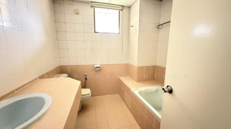Condominium for Rent at Templer Impian - Dr Shahril Nizam - Bathroom - PropertyGuru.com.my