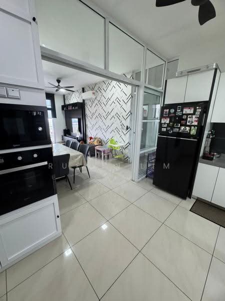 Kediaman Servis untuk Dijual di SKS Habitat - Rueben Lim - Kitchen - PropertyGuru.com.my