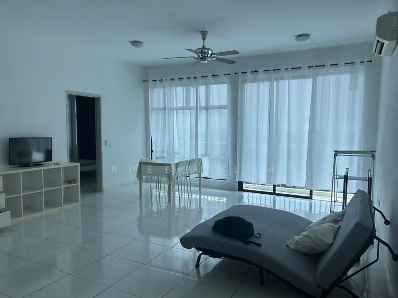 Kediaman Servis untuk Dijual di The Sky Executive Suites - Rueben Lim - Living Room - PropertyGuru.com.my