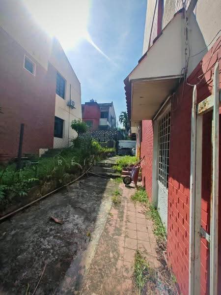 Rumah Teres 2-Tingkat untuk Dijual di Taman Desa (Kuala Lumpur) - Reiis Lai - Exterior - PropertyGuru.com.my