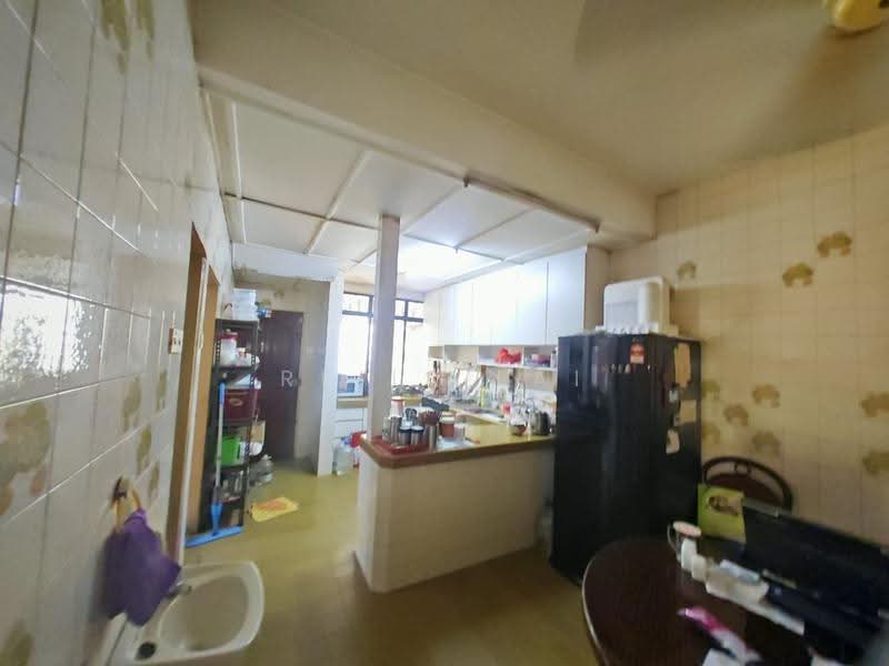 Rumah Teres 2-Tingkat untuk Dijual di Taman Desa (Kuala Lumpur) - Reiis Lai - Kitchen - PropertyGuru.com.my