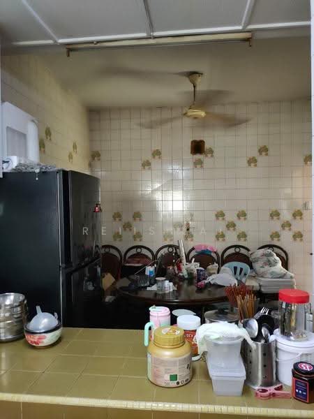 Rumah Teres 2-Tingkat untuk Dijual di Taman Desa (Kuala Lumpur) - Reiis Lai - Kitchen - PropertyGuru.com.my
