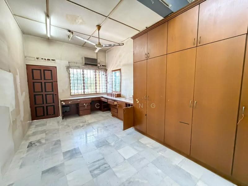 2-storey Terraced House for Sale in Taman Johor Jaya (Johor Bahru) - YC Fung - Study - PropertyGuru.com.my