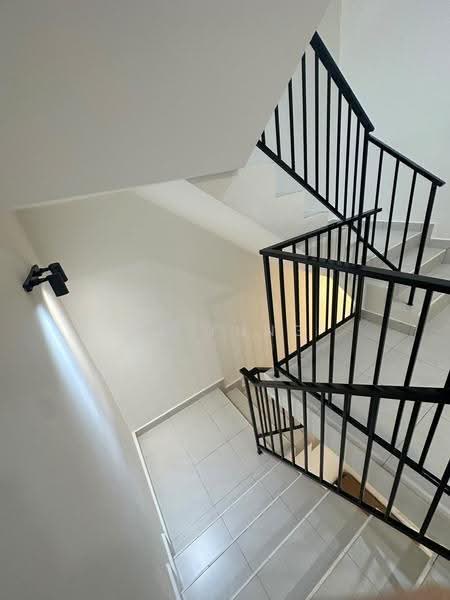 2.5-storey Terraced House for Sale in Taman Pulai Mutiara (Iskandar Puteri (Nusajaya)) - YC Fung - Corridor - PropertyGuru.com.my