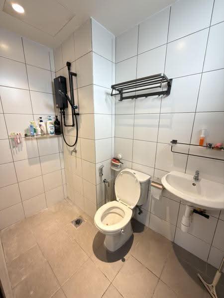 Kondominium untuk Dijual di The Stone - Fanny Wong - Bathroom - PropertyGuru.com.my