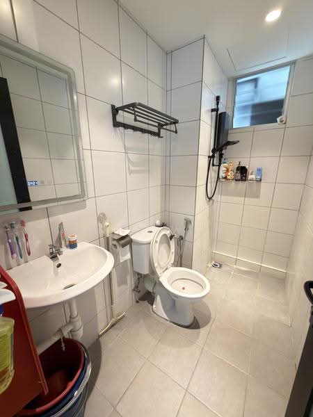 Kondominium untuk Dijual di The Stone - Fanny Wong - Bathroom - PropertyGuru.com.my