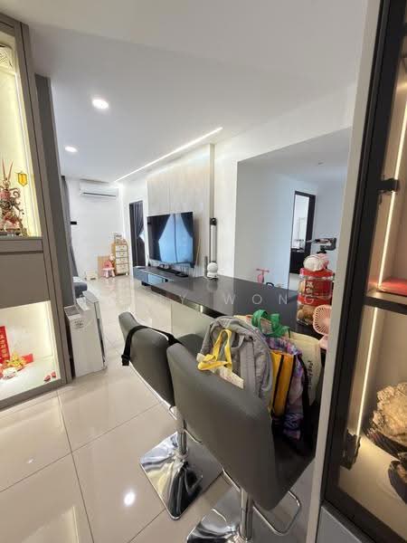 Kondominium untuk Dijual di The Stone - Fanny Wong - Living Room - PropertyGuru.com.my