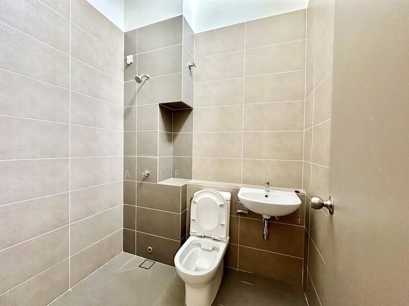 Cluster House for Sale in Alam Sari (Bangi) - Alif Saad - Bathroom - PropertyGuru.com.my
