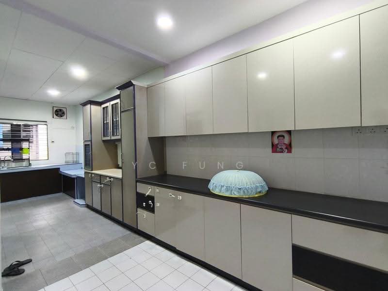 2-storey Terraced House for Sale in Taman Skudai Baru (Skudai) - YC Fung - Kitchen - PropertyGuru.com.my