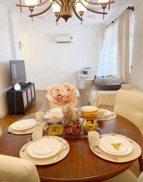 Kondominium untuk Dijual di Elaeis 2 - Lina Aziz - Dining Room - PropertyGuru.com.my