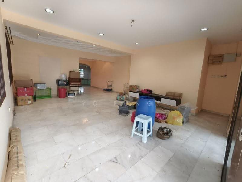 Rumah Berkembar untuk Dijual di Taman Skudai Baru (Skudai) - YC Fung - Living Room - PropertyGuru.com.my