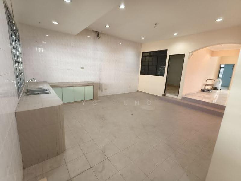 Rumah Berkembar untuk Dijual di Taman Skudai Baru (Skudai) - YC Fung - Kitchen - PropertyGuru.com.my