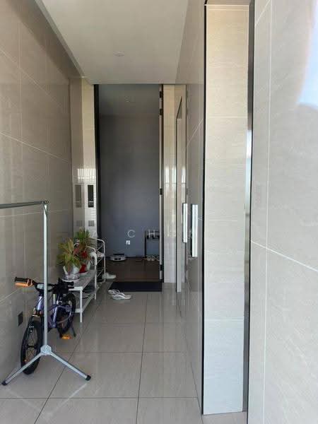 Kediaman Servis untuk Dijual di City of Dreams - A Chong - Corridor - PropertyGuru.com.my