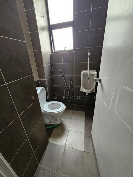 Shop for Rent in Bandar Kinrara Seksyen 5 (Bandar Kinrara) - Steve Ong - Bathroom - PropertyGuru.com.my