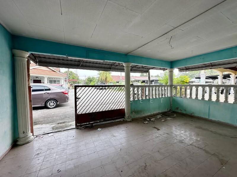 Rumah Teres 1-Tingkat untuk Dijual di Taman Batu Berendam Putra (Batu Berendam) - Mario Seet - Exterior - PropertyGuru.com.my