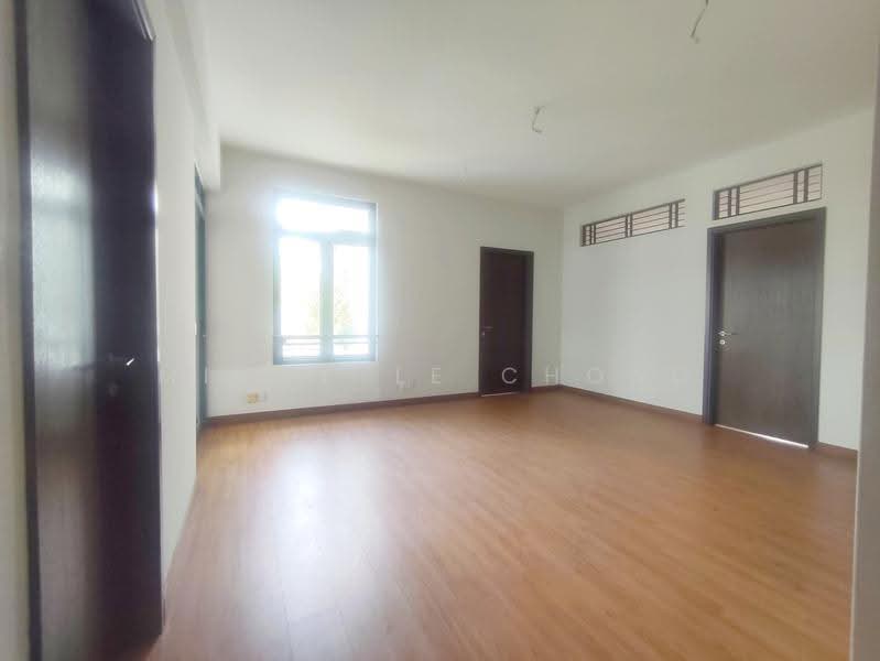 3-storey Terraced House for Sale in Denai Alam (Shah Alam) - Michelle Chong - 1st floor living hall - PropertyGuru.com.my