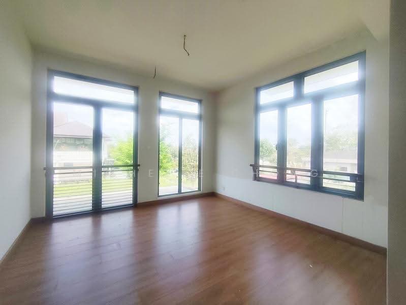 3-storey Terraced House for Sale in Denai Alam (Shah Alam) - Michelle Chong - Study room - PropertyGuru.com.my