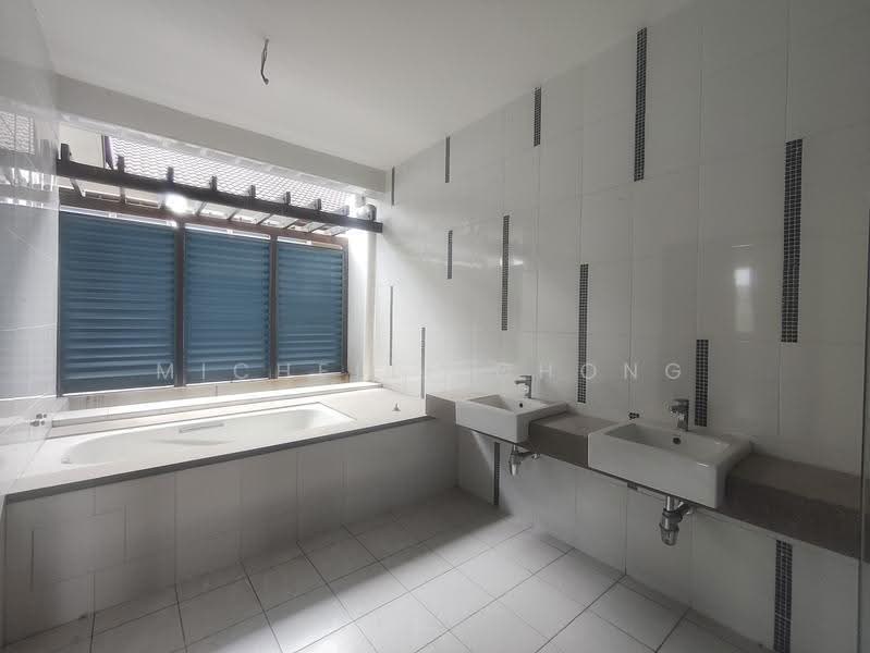 3-storey Terraced House for Sale in Denai Alam (Shah Alam) - Michelle Chong - Bathroom - PropertyGuru.com.my
