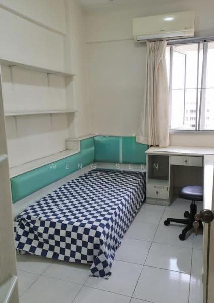 Kondominium untuk Dijual di Gold Coast Resort Condominium - Weng Sern - Bedroom - PropertyGuru.com.my