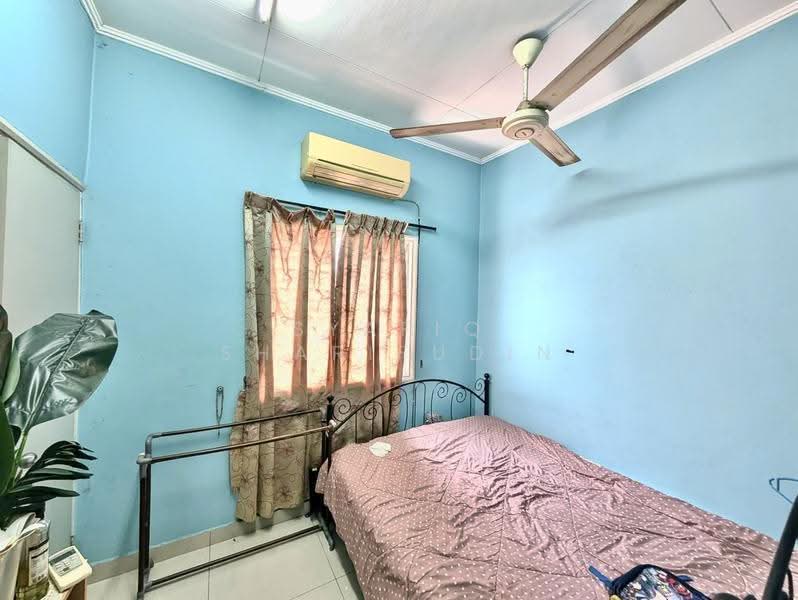 2-storey Terraced House for Sale in Usj 14 (Subang Jaya) - Syafiq Sharifudin - Bedroom - PropertyGuru.com.my