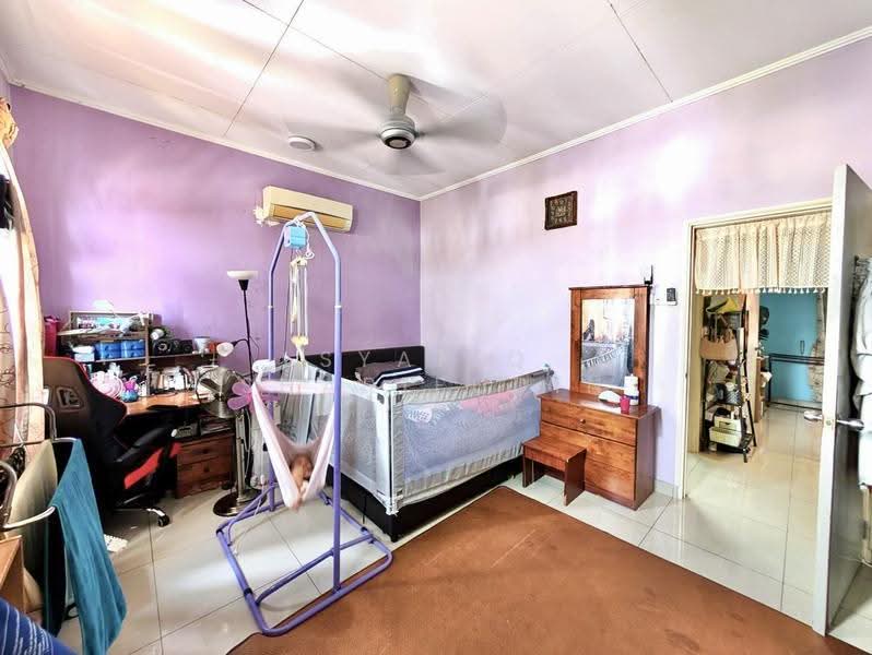2-storey Terraced House for Sale in Usj 14 (Subang Jaya) - Syafiq Sharifudin - Bedroom - PropertyGuru.com.my