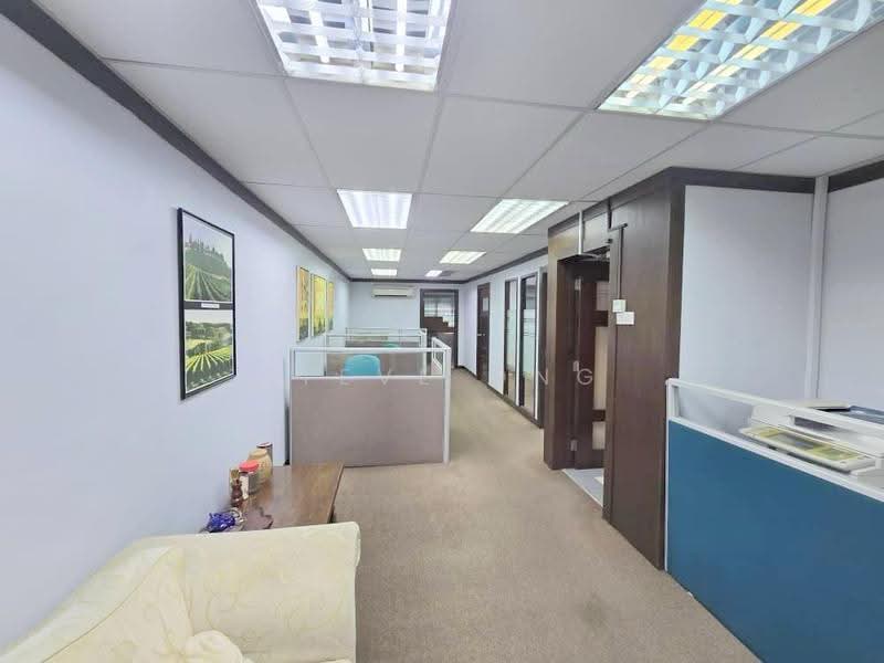 Shop / Office for Sale in Pusat Bandar Puchong (Puchong) - Steve Ong - Corridor - PropertyGuru.com.my