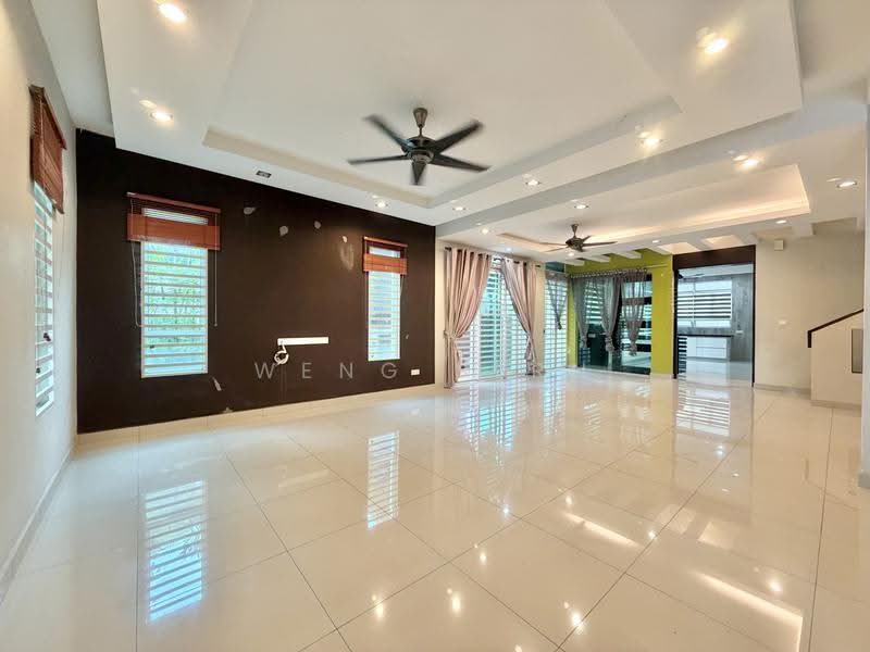 Rumah Berkembar untuk Dijual di Kampung Perlis (Bayan Lepas) - Weng Sern - Living Room - PropertyGuru.com.my