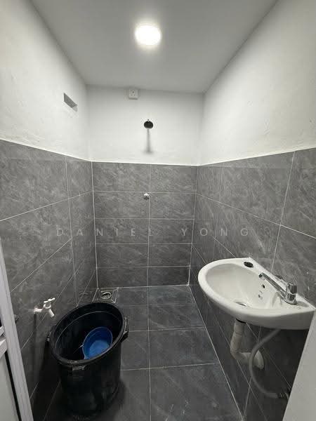 Rumah Teres 1-Tingkat untuk Dijual di Ulu Tiram (Johor) - Daniel Yong - Bathroom - PropertyGuru.com.my