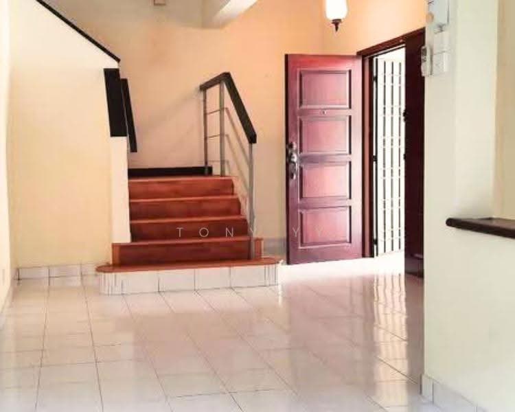 Semi-Detached House for Sale in Bandar Kinrara (Selangor) - Tony YY - Entrance - PropertyGuru.com.my