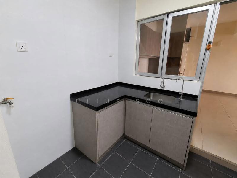 Kediaman Servis untuk Dijual di Maxim Residences - Julius Soo - Kitchen - PropertyGuru.com.my