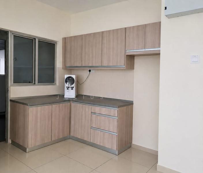 Kediaman Servis untuk Dijual di Maxim Residences - Julius Soo - Kitchen - PropertyGuru.com.my